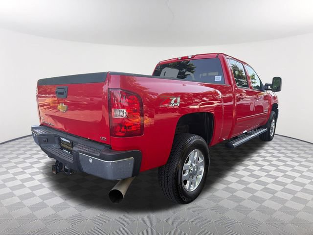 Used 2011 Chevrolet Silverado 2500 LTZ w/ LTZ Plus Package AWD/4WD image 5