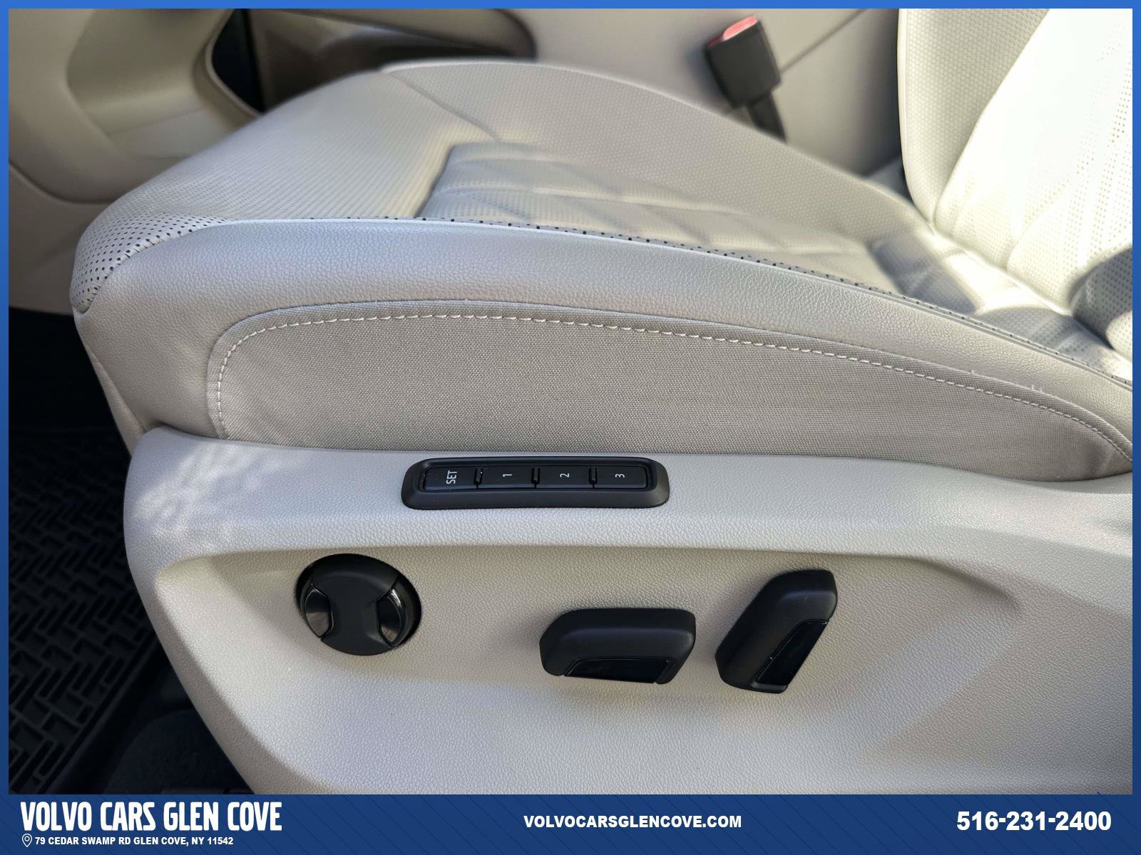 Used 2024 Volkswagen Atlas SEL Premium R-Line AWD/4WD image 16