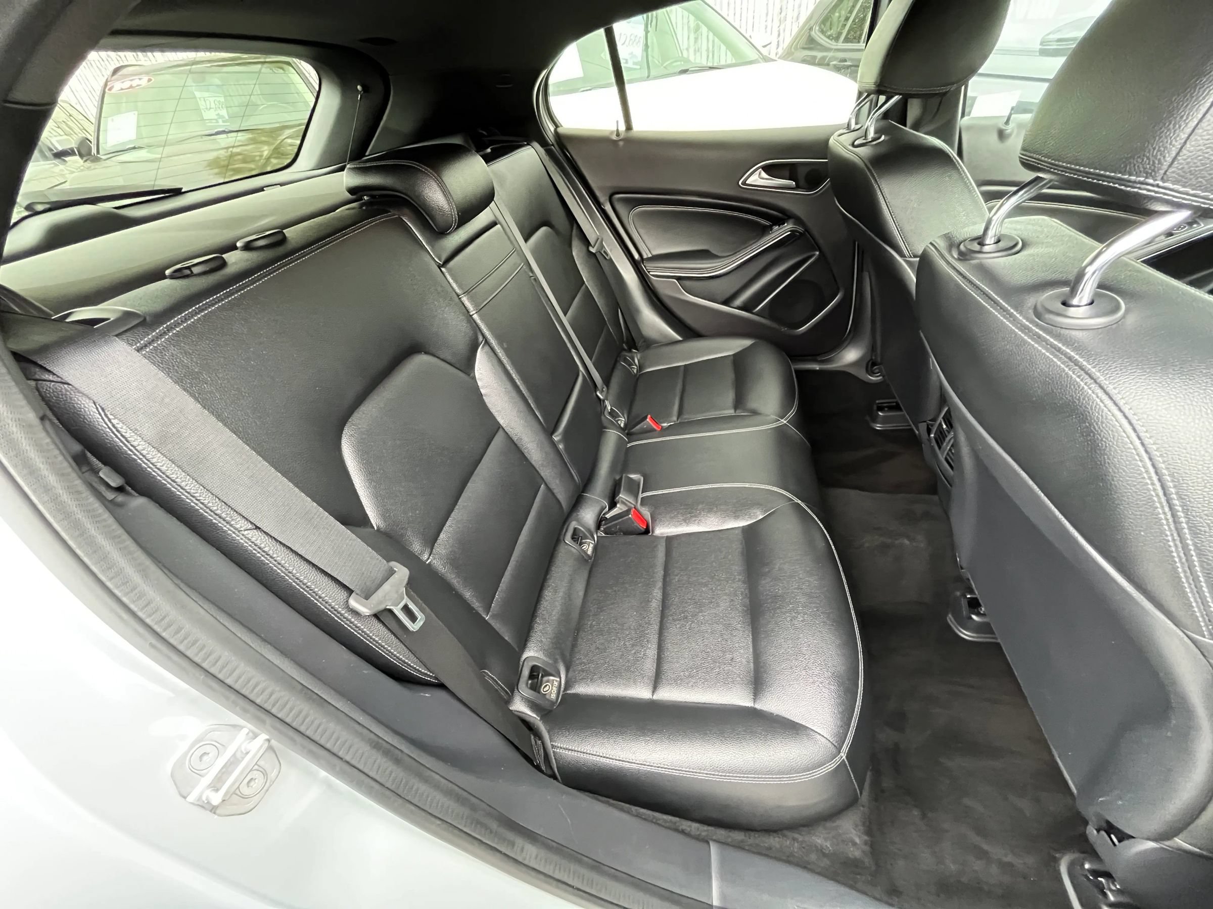Used 2020 Mercedes-Benz GLA 250 4MATIC image 13