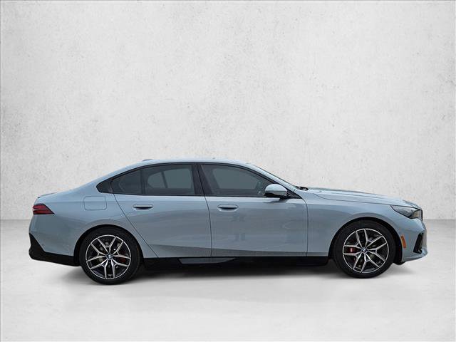New 2026 BMW i5 eDrive40 w/ M Sport Package RWD image 4