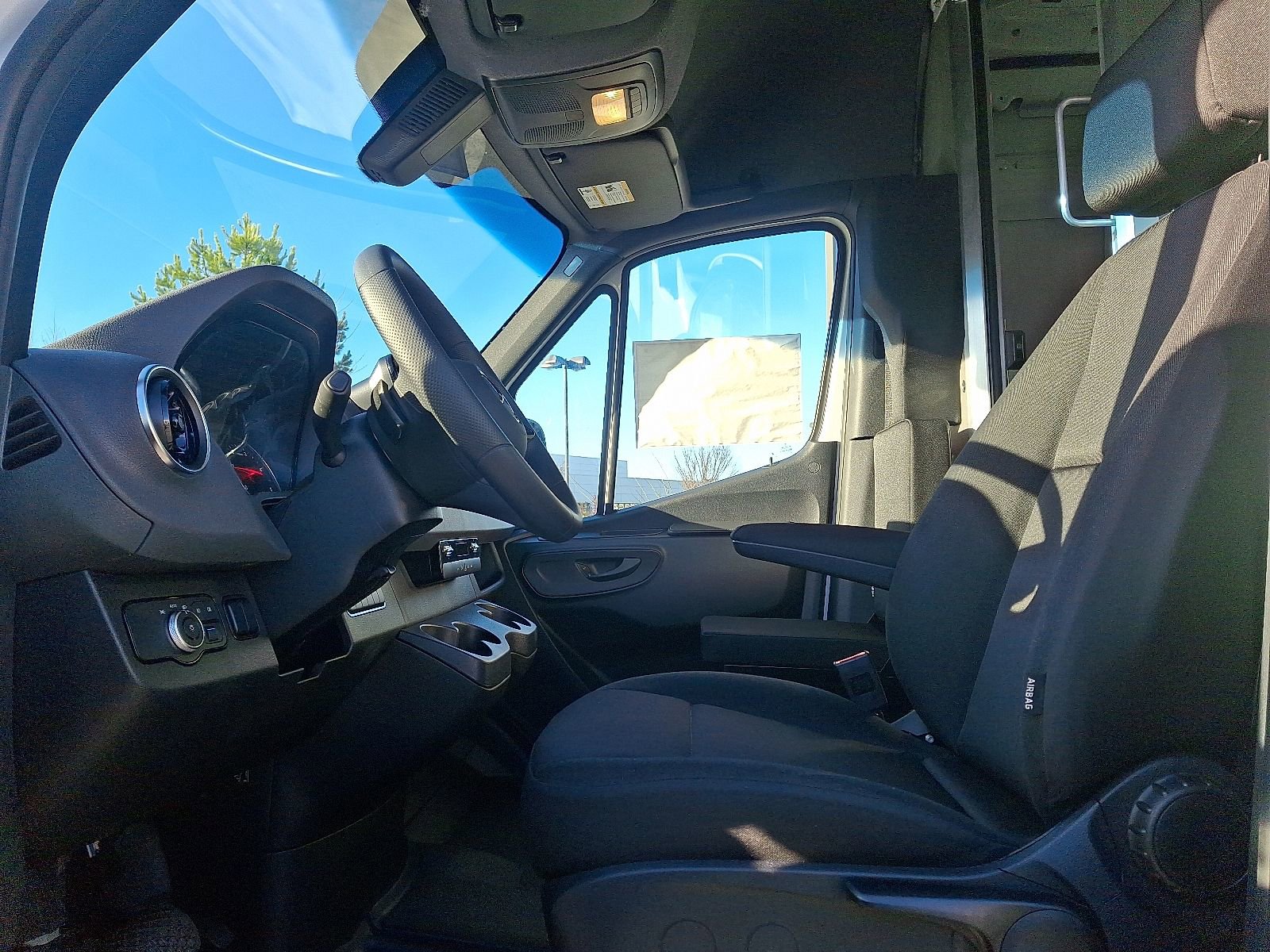 New 2025 Mercedes-Benz Sprinter 2500 image 10