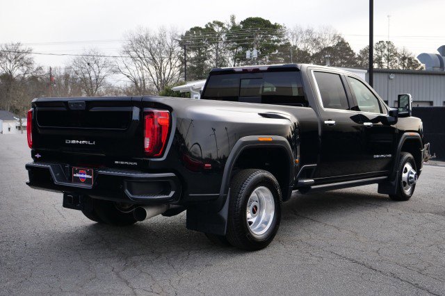 Used 2021 GMC Sierra 3500 Denali w/ Denali Ultimate Package image 24