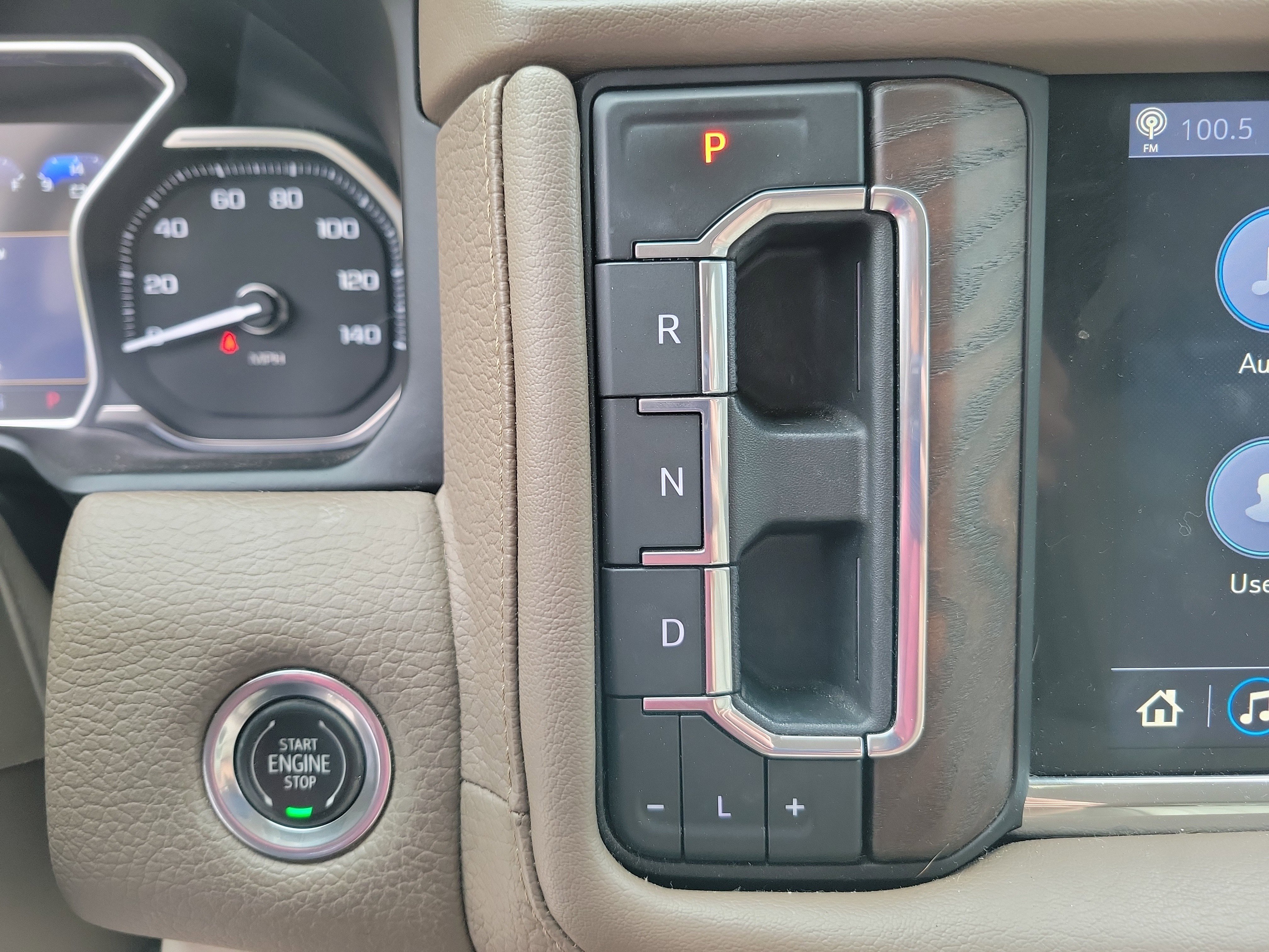 Used 2021 GMC Yukon XL Denali image 10