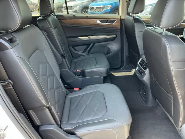 Used 2024 Volkswagen Atlas SE AWD/4WD image 21
