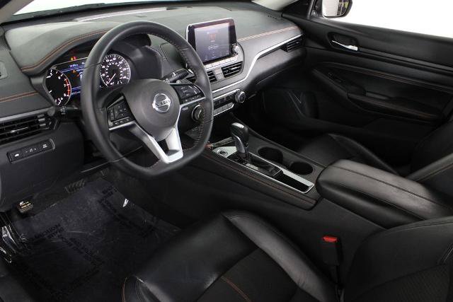 Certified 2020 Nissan Altima 2.5 SR w/ Premium Package FWD image 16