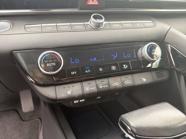 Used 2024 Hyundai Elantra SEL w/ Convenience Package FWD image 29