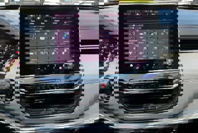 Used 2022 Jeep Compass Limited image 28