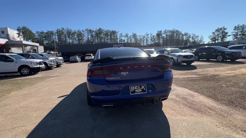 Used 2020 Dodge Charger SXT w/ Leather Interior Group image 5