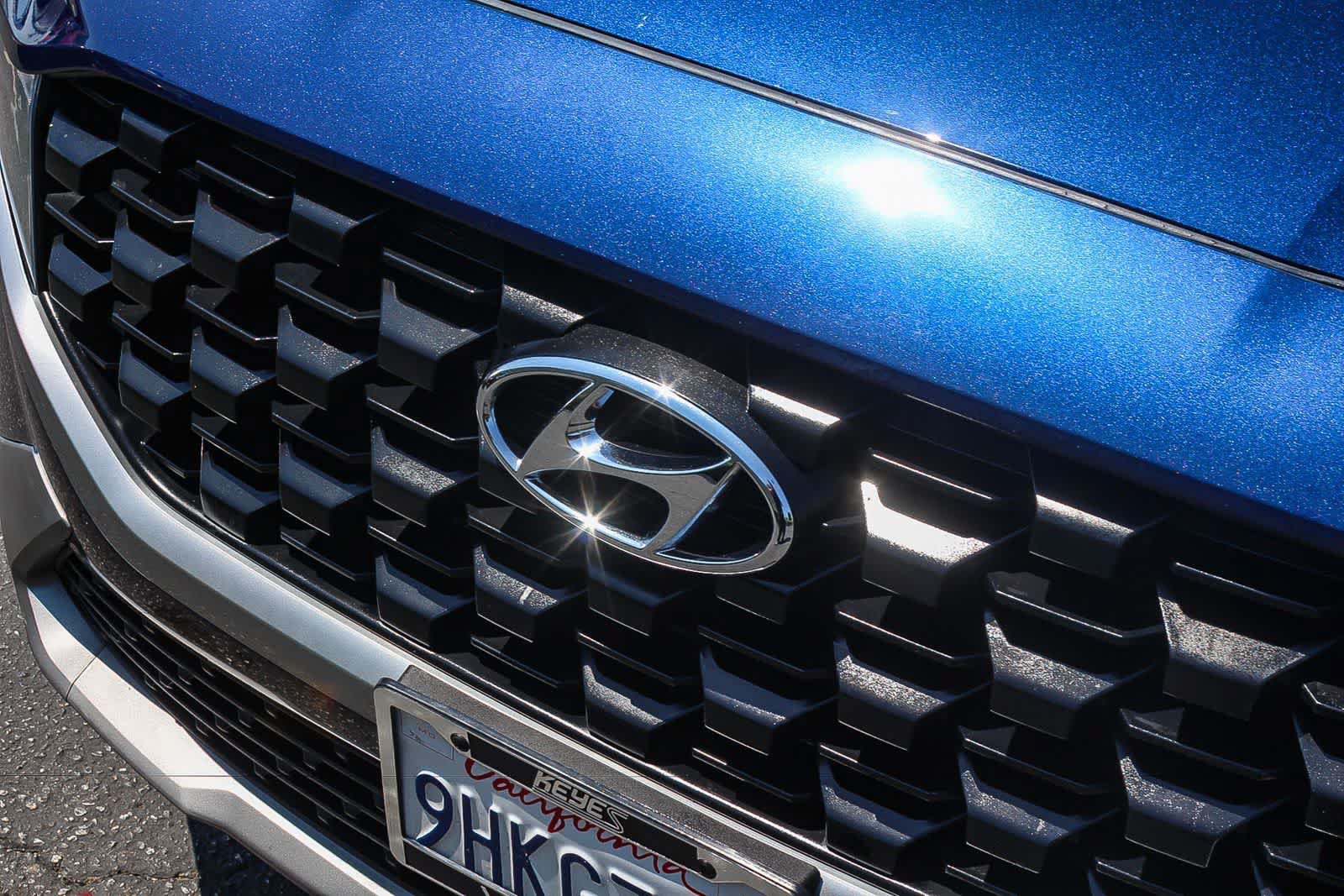 Certified 2023 Hyundai Santa Fe SEL w/ Cargo Package FWD image 14
