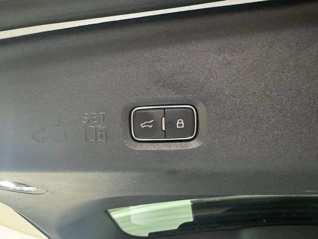 Certified 2025 Lincoln Navigator L Black Label AWD/4WD image 33