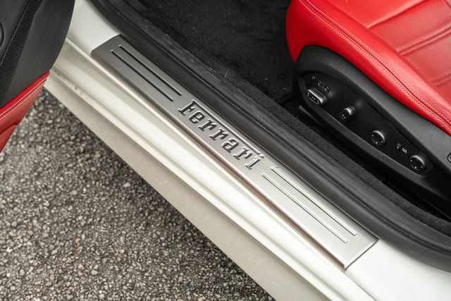 Used 2016 Ferrari California T image 60