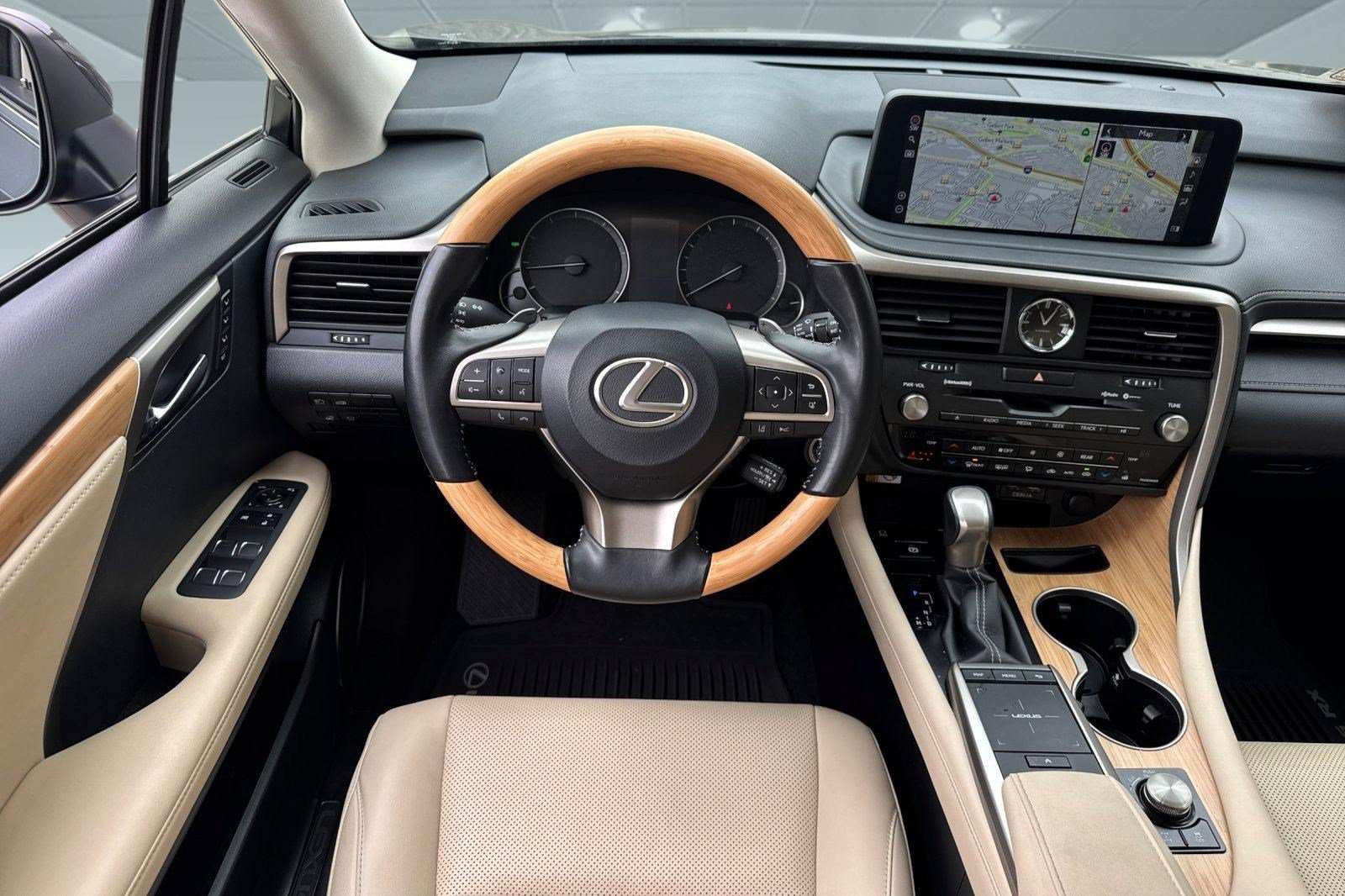 Used 2022 Lexus RX 350L Premium w/ Premium Package AWD/4WD image 32