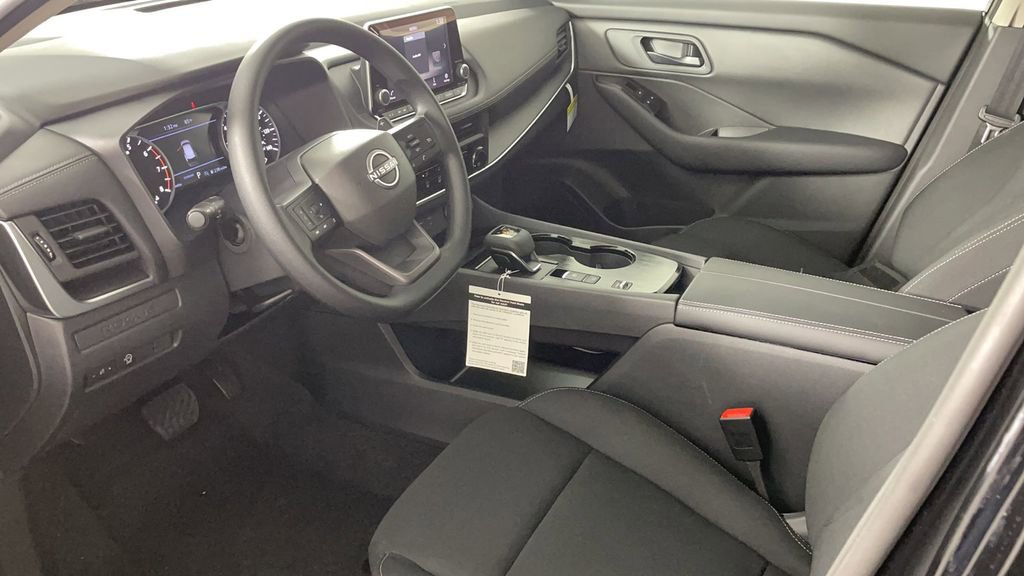 New 2025 Nissan Rogue S image 41