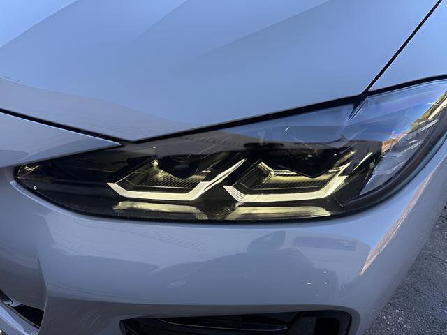 Used 2024 BMW M440i Convertible w/ Premium Package image 30