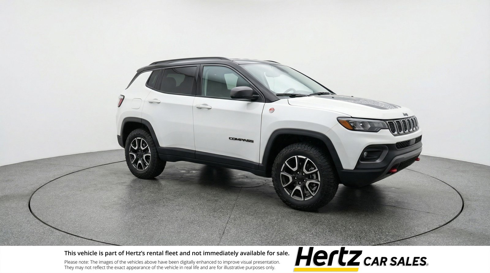 Used 2025 Jeep Compass Trailhawk AWD/4WD image 1