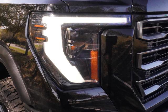 Used 2024 GMC Sierra 2500 AT4 w/ AT4 Premium Plus Package image 34
