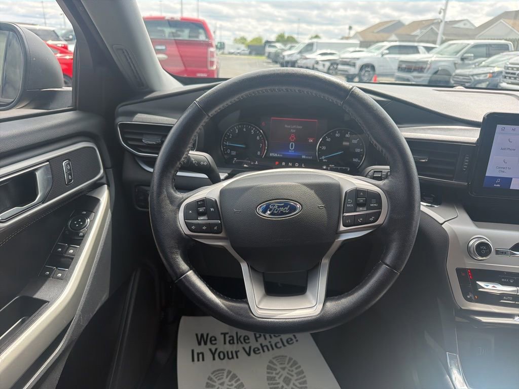 Used 2022 Ford Explorer XLT w/ Equipment Group 202A AWD/4WD image 14