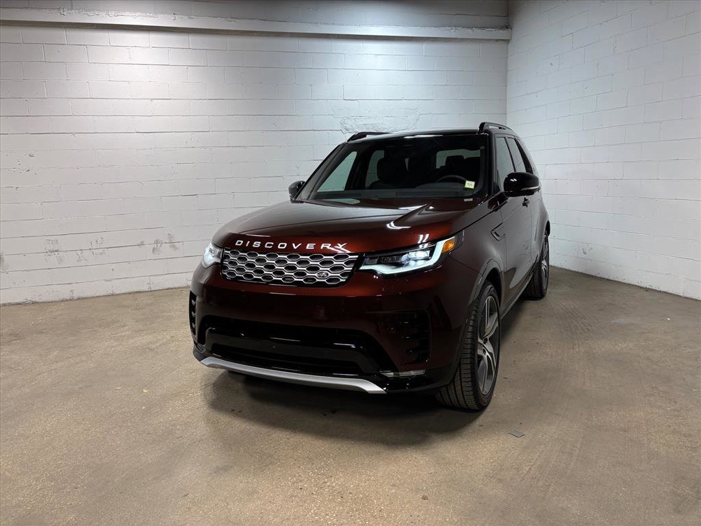 New 2026 Land Rover Discovery Limited Edition AWD/4WD image 2