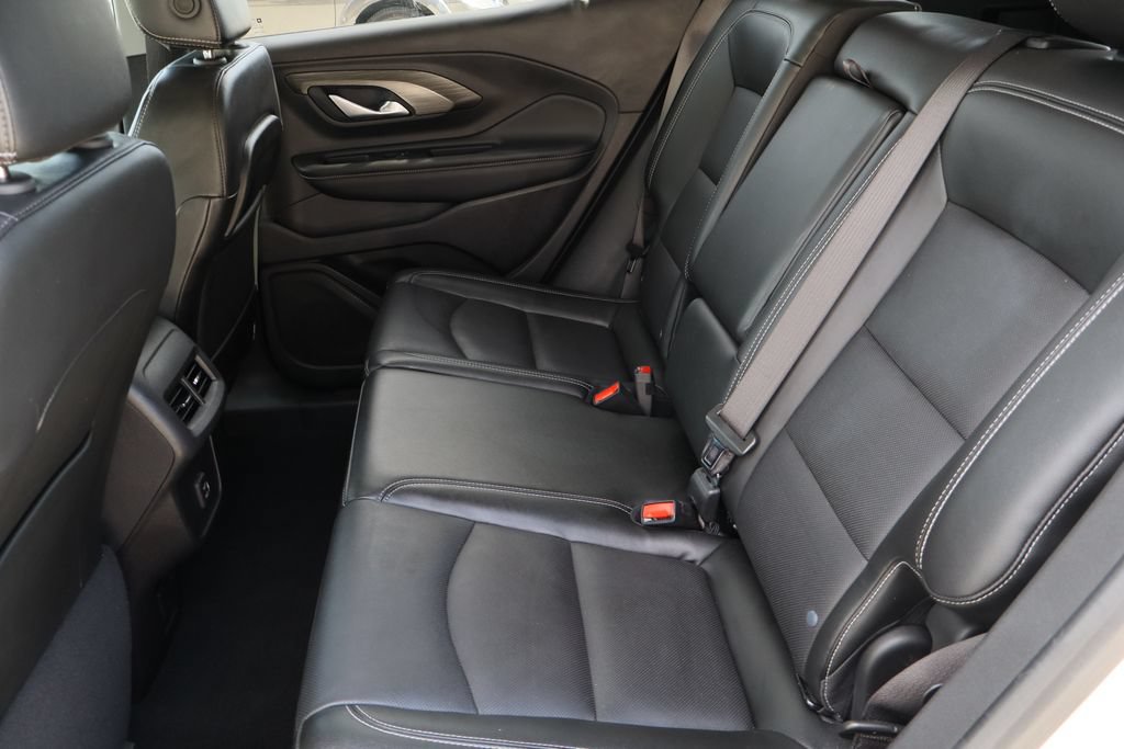 Used 2024 GMC Terrain SLT FWD image 24