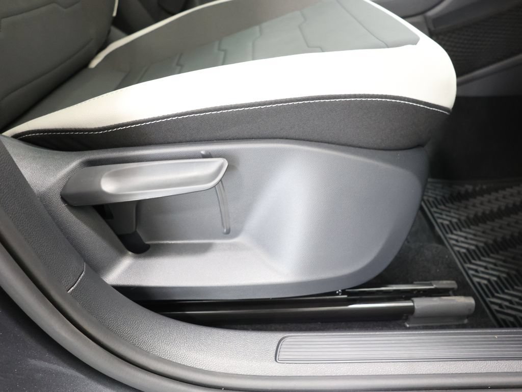 New 2026 Volkswagen Taos SE AWD/4WD image 22