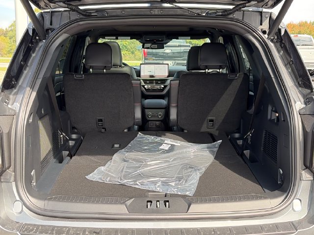 New 2027 Ford Explorer ST-Line w/ Premium Package AWD/4WD image 8