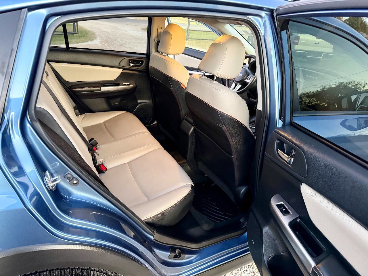 Used 2016 Subaru Crosstrek 2.0i Limited w/ Popular Package #2 image 16