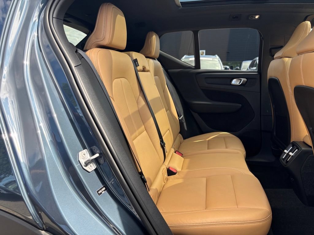 Used 2021 Volvo XC40 T5 Inscription w/ Climate Package AWD/4WD image 22
