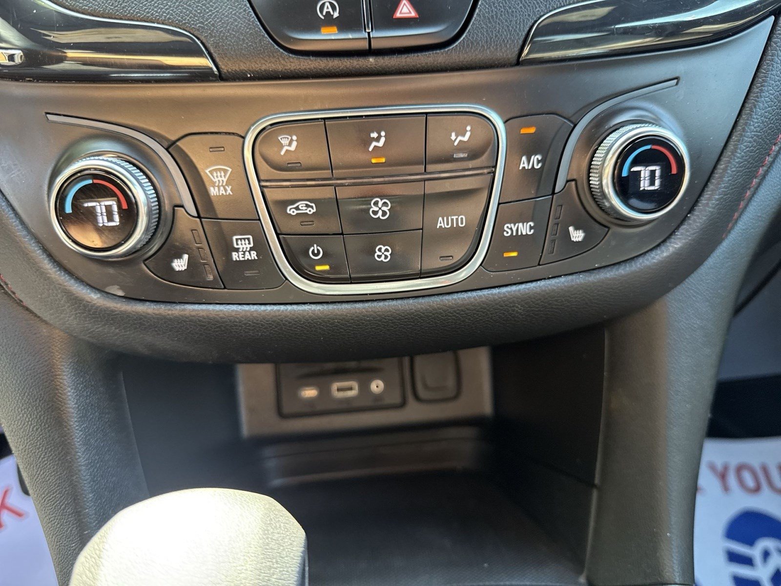 Used 2022 Chevrolet Equinox RS w/ RS Leather Package AWD/4WD image 20