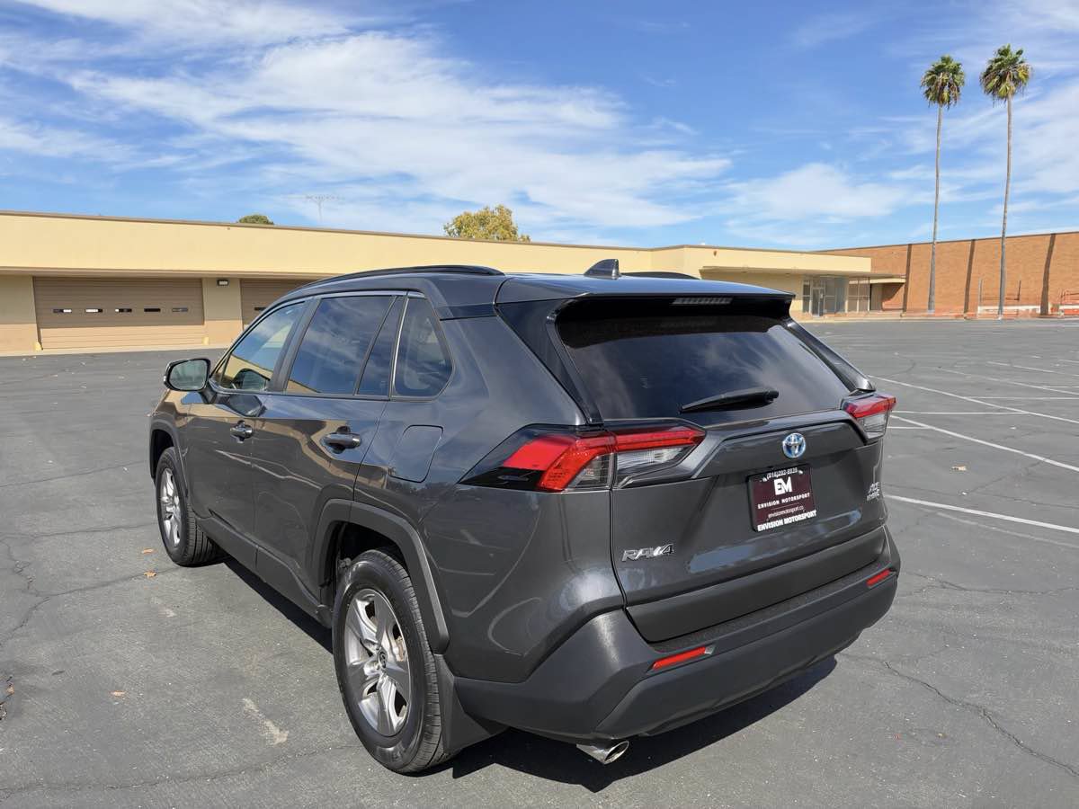 Used 2023 Toyota RAV4 XLE w/ Convenience Package AWD/4WD image 5