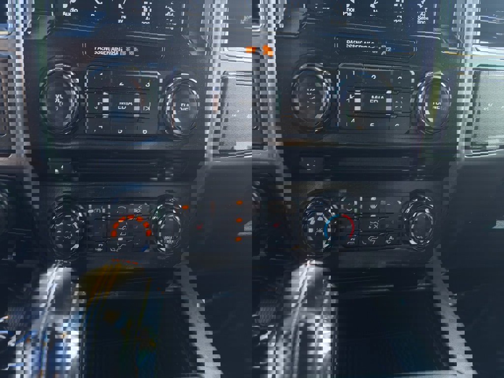 Used 2018 Ford F150 XLT w/ Equipment Group 302A Luxury image 12