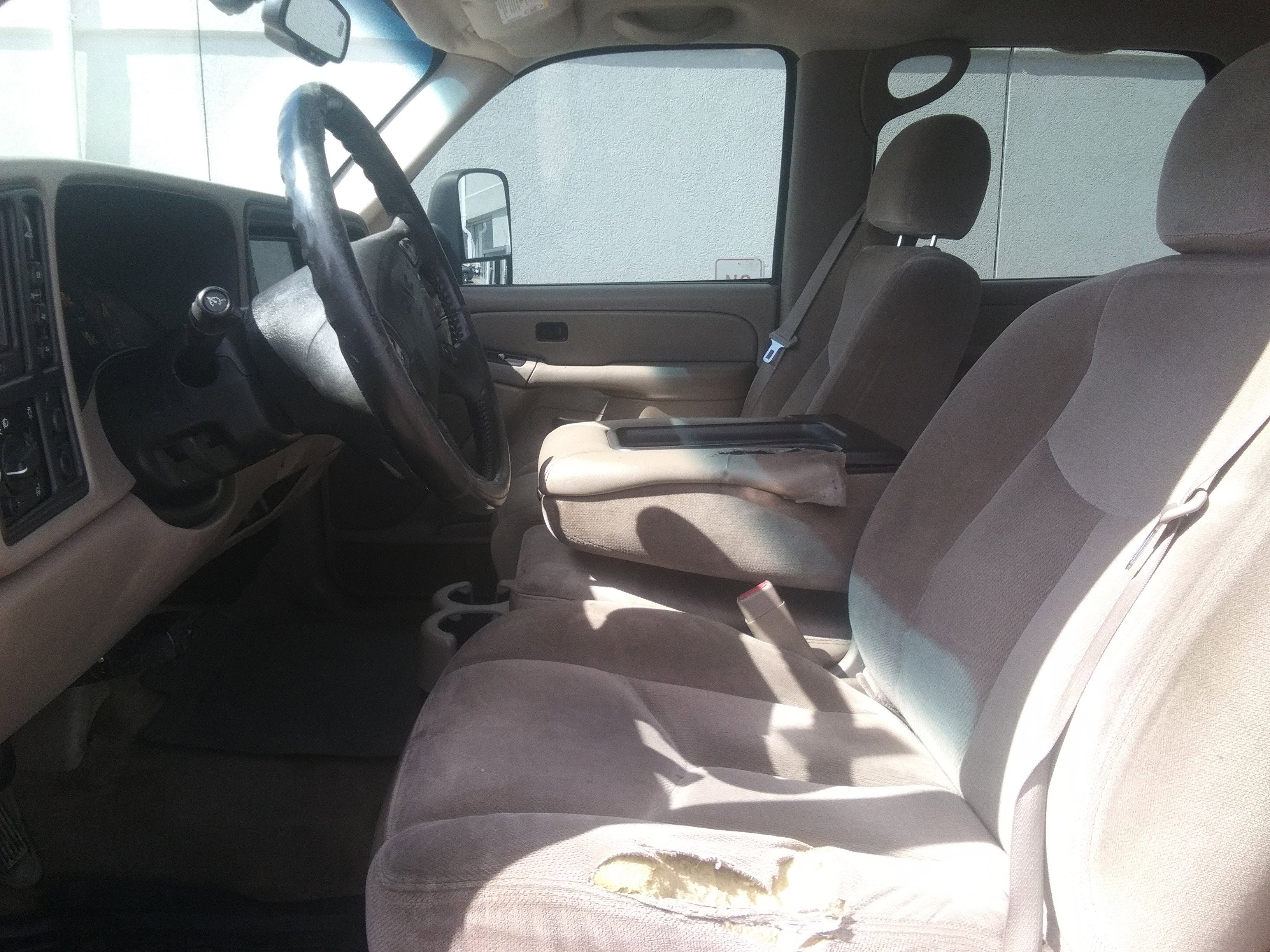 Used 2005 GMC Sierra 2500 SLE w/ Heavy-Duty Power Package image 10