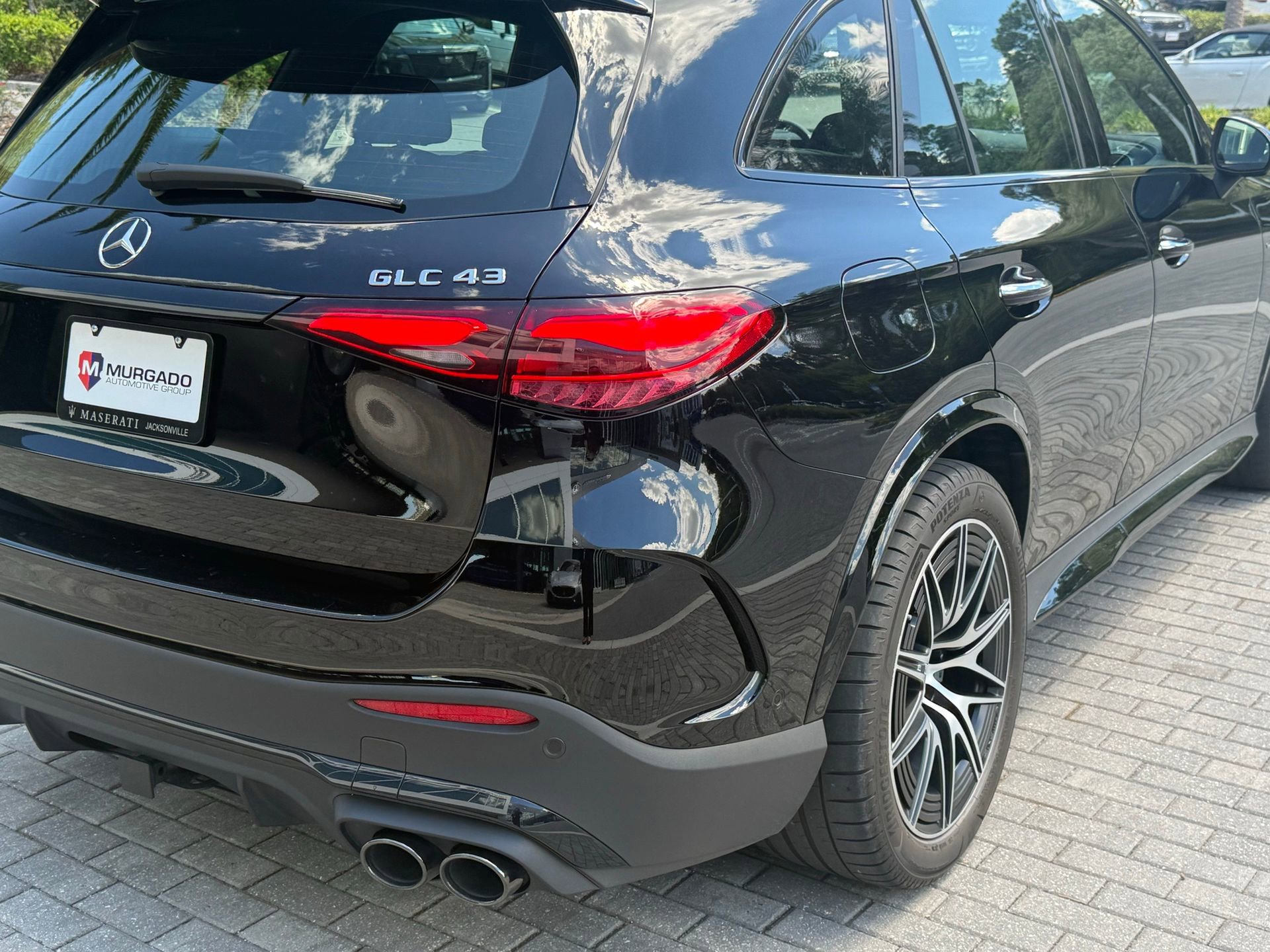 Used 2025 Mercedes-Benz GLC 43 AMG 4MATIC image 16