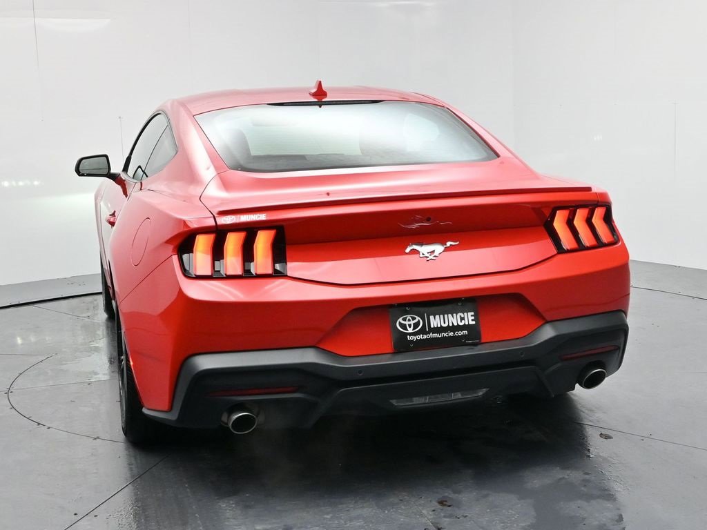 Used 2024 Ford Mustang Premium image 6