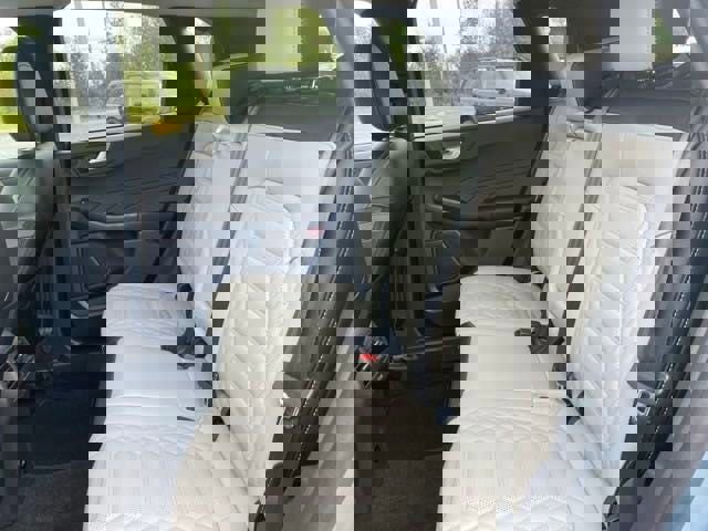 New 2024 Ford Escape Platinum w/ Premium Technology Package image 16