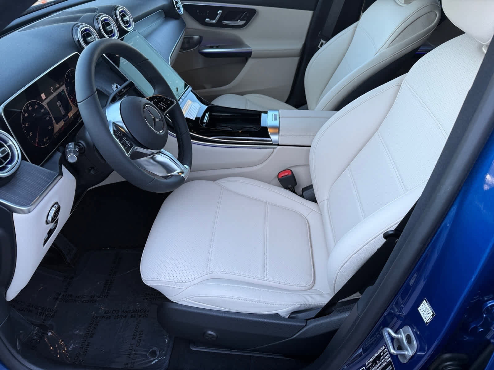 New 2026 Mercedes-Benz GLC 300 GLC 300 image 10