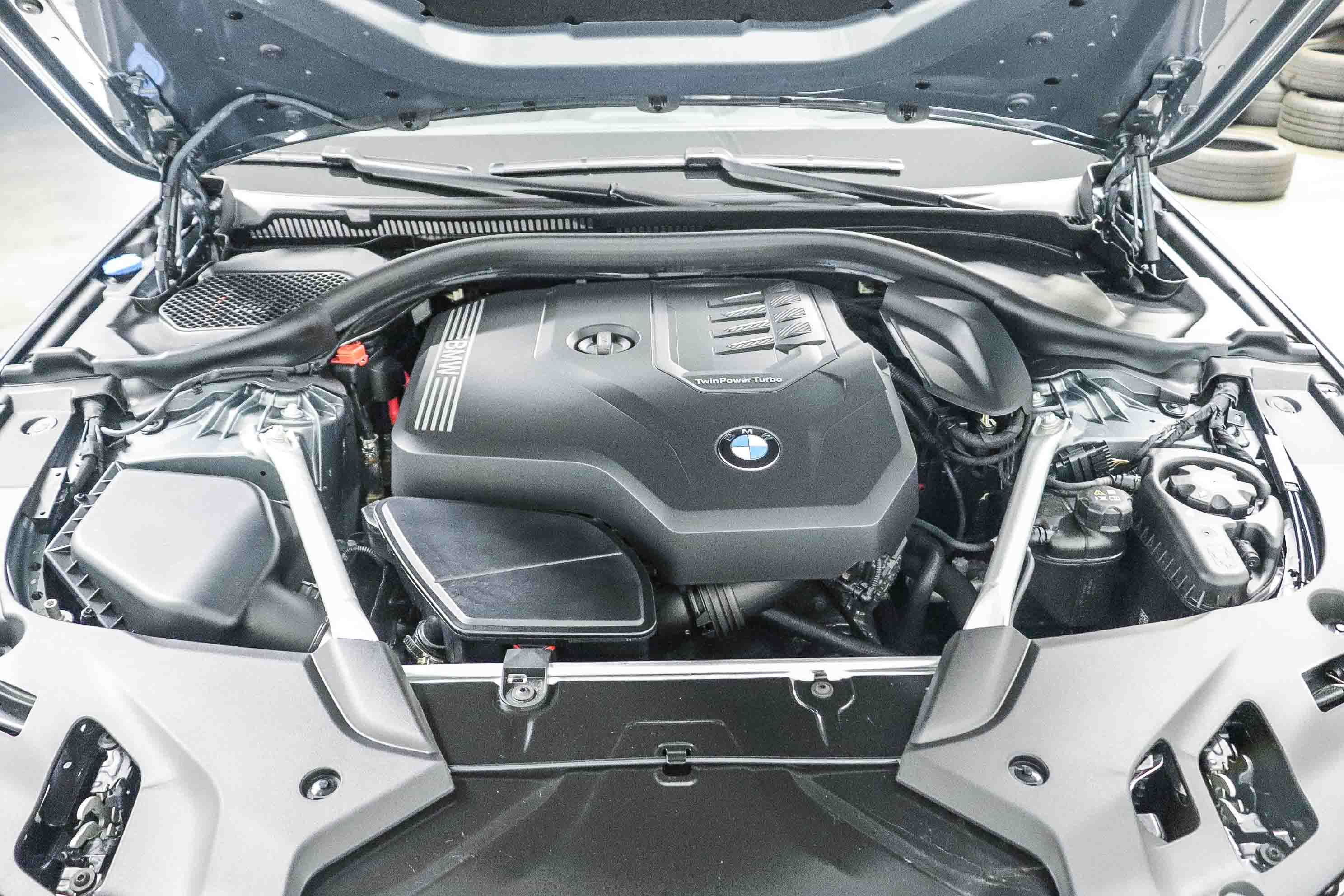 Certified 2023 BMW 530i w/ Premium Package RWD image 29