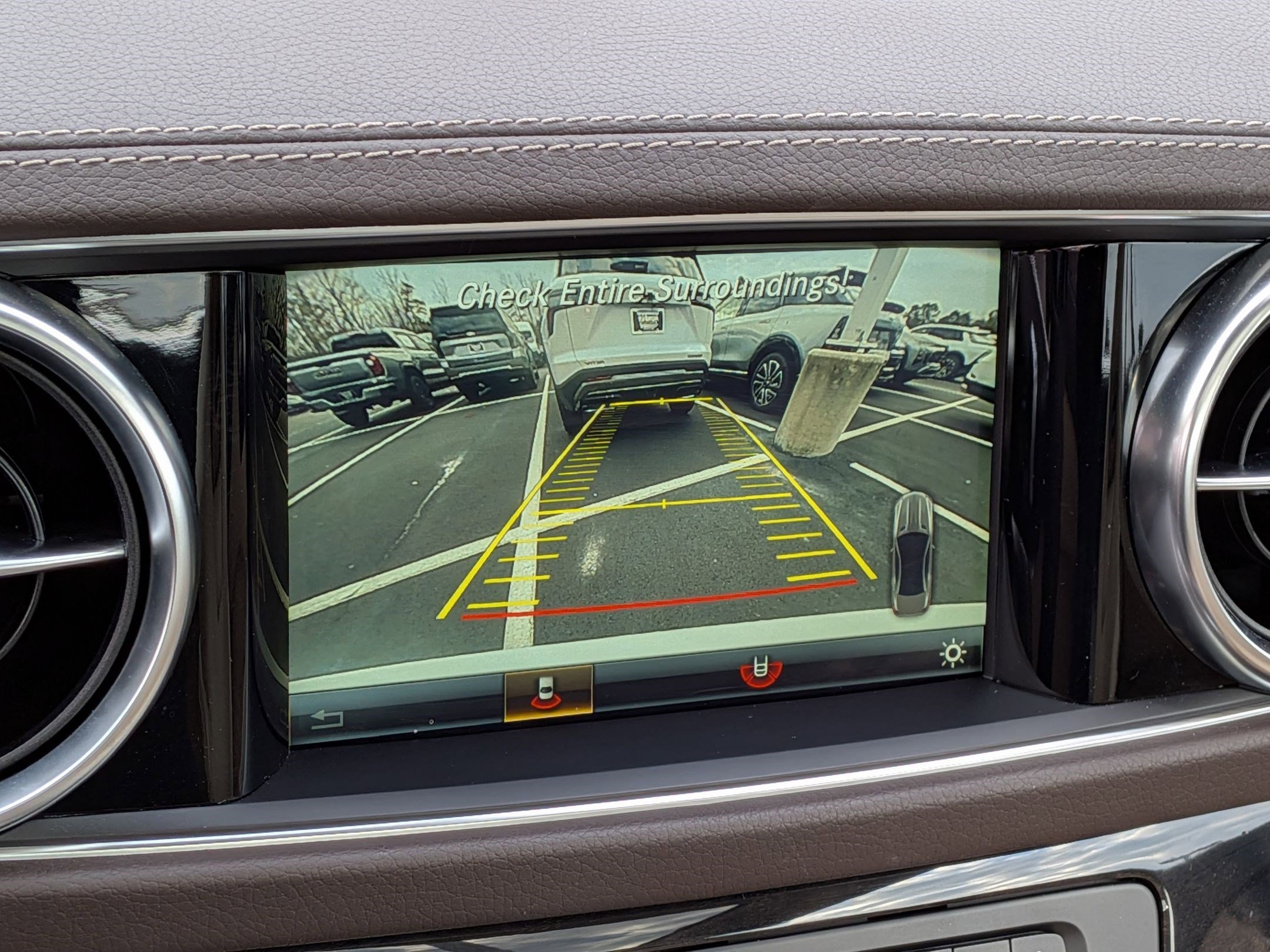 Used 2019 Mercedes-Benz SL 550 image 26