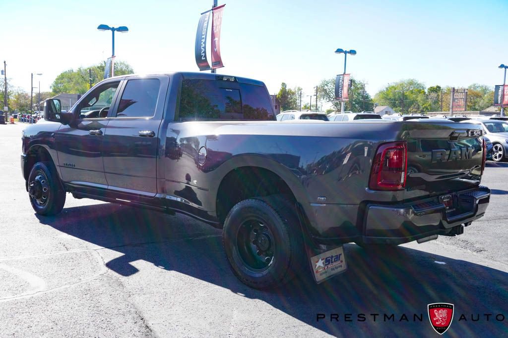 Used 2025 RAM 3500 Laramie AWD/4WD image 29