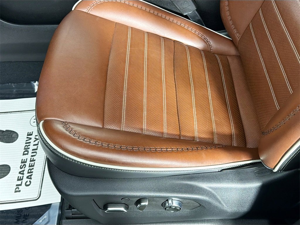 Used 2023 GMC Yukon Denali Ultimate image 19