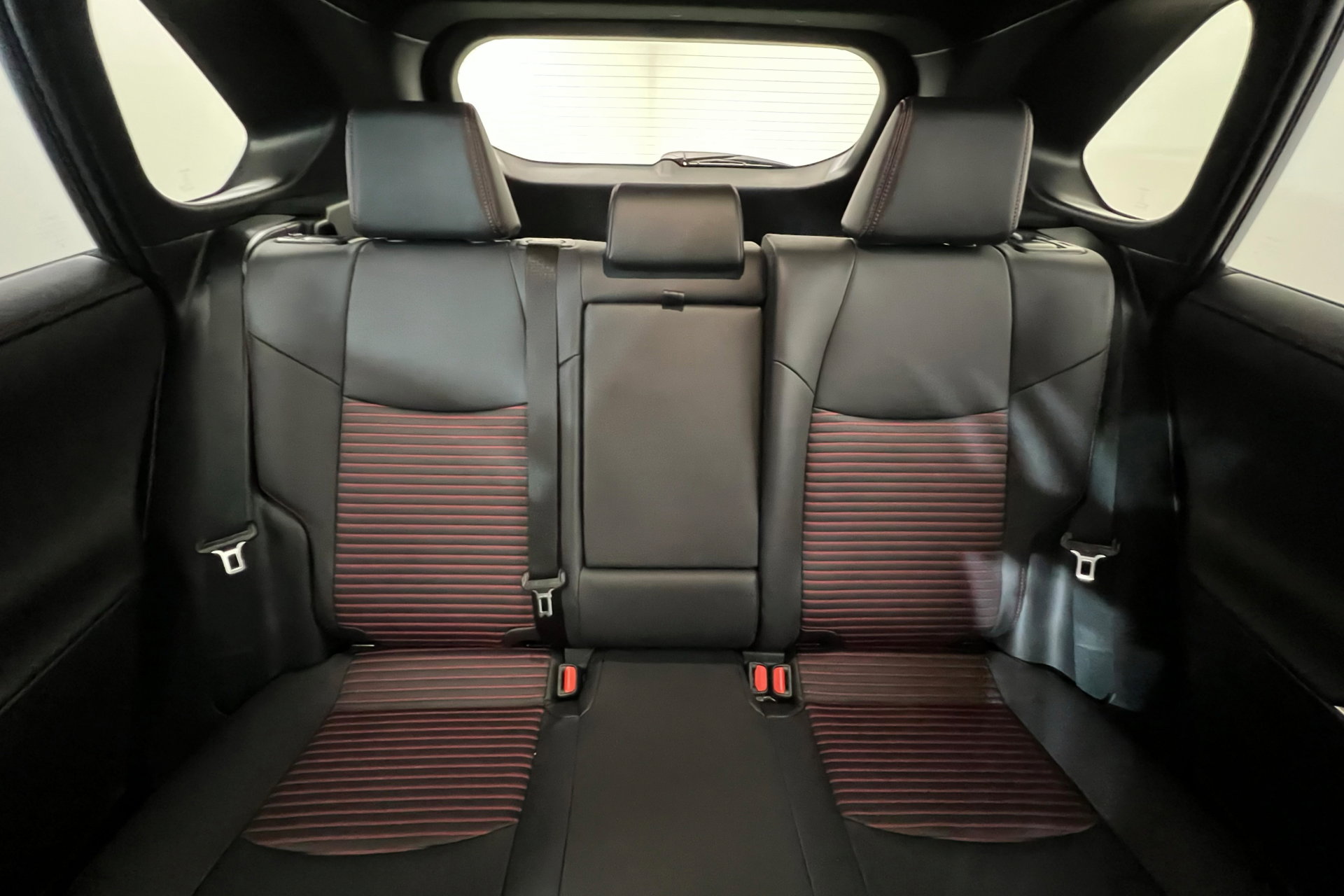 Certified 2025 Toyota RAV4 XSE image 25