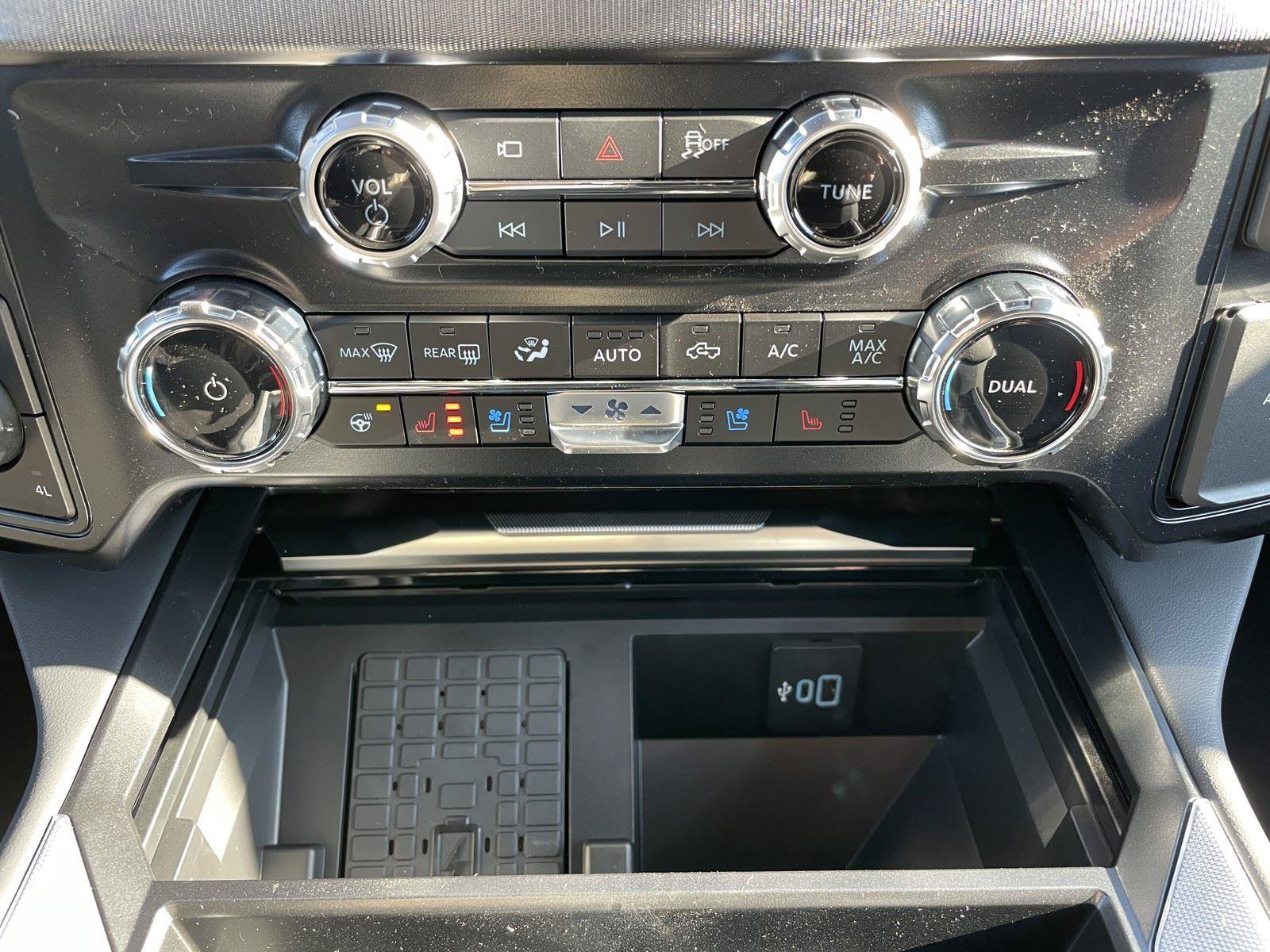 New 2026 Ford F250 Platinum AWD/4WD image 23