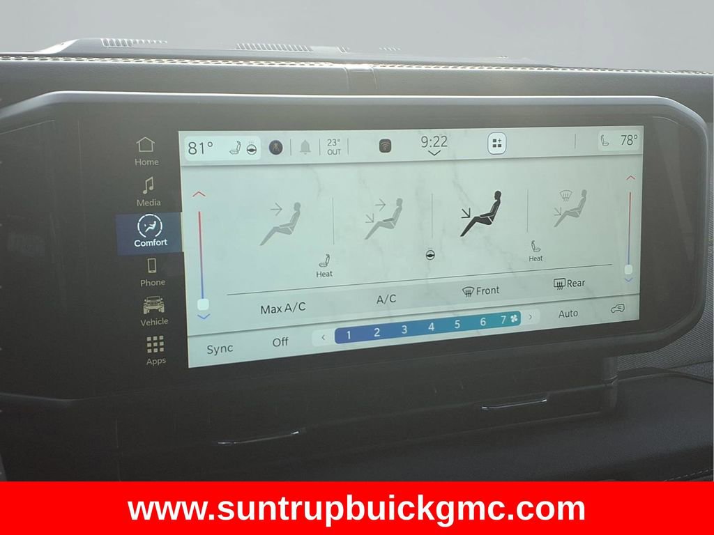 Used 2024 Jeep Wrangler Unlimited Sahara image 23