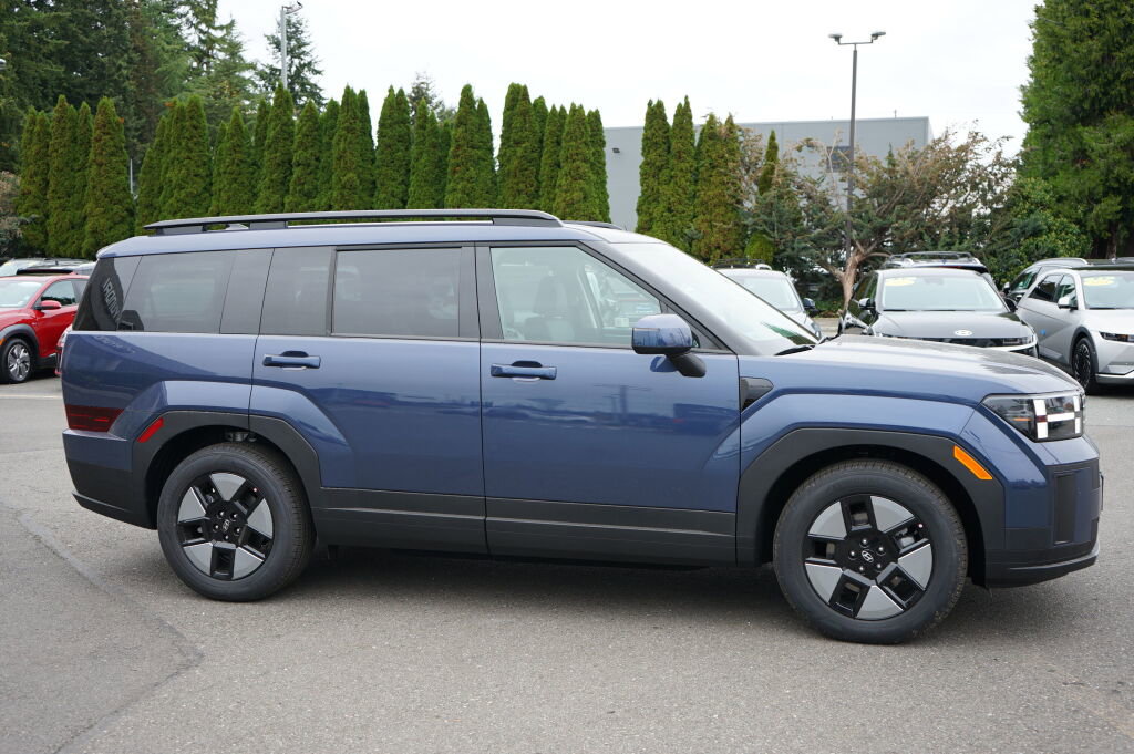 Used 2026 Hyundai Santa Fe SEL AWD/4WD image 3
