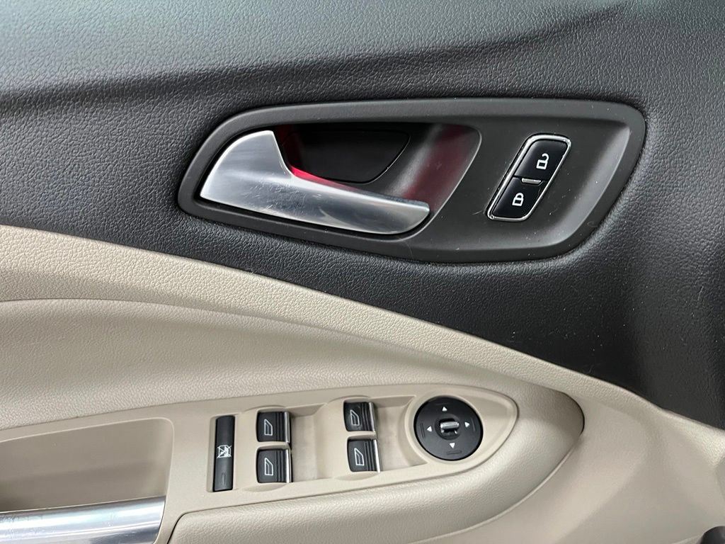 Used 2014 Ford C-MAX SEL w/ Equipment Group 302A FWD image 24