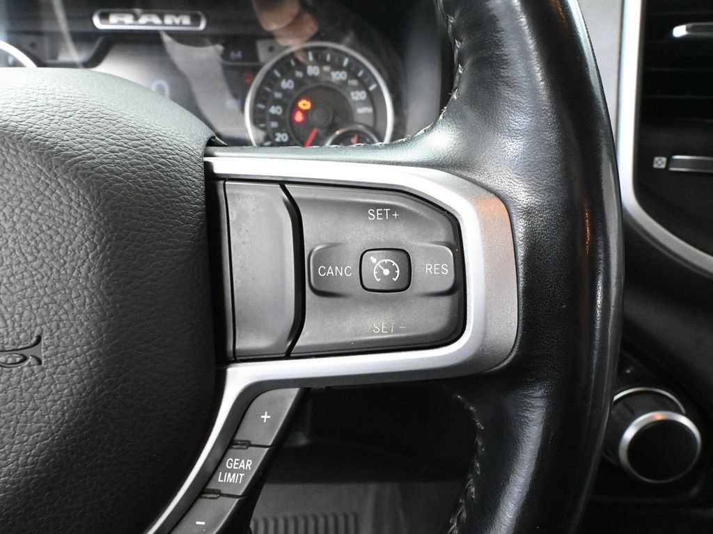 Used 2022 RAM 1500 Big Horn AWD/4WD image 34