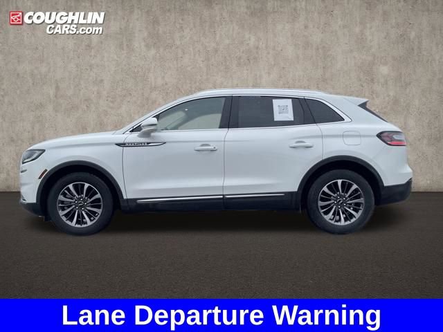 Used 2023 Lincoln Nautilus Standard w/ Premium Package image 2