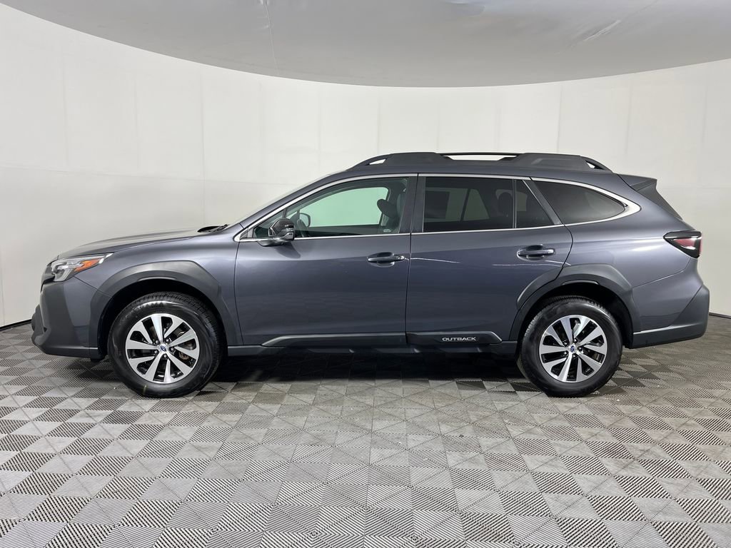Used 2024 Subaru Outback Premium AWD/4WD image 9