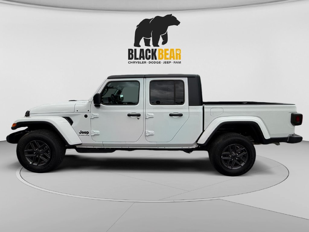 New 2026 Jeep Gladiator Sport AWD/4WD image 6