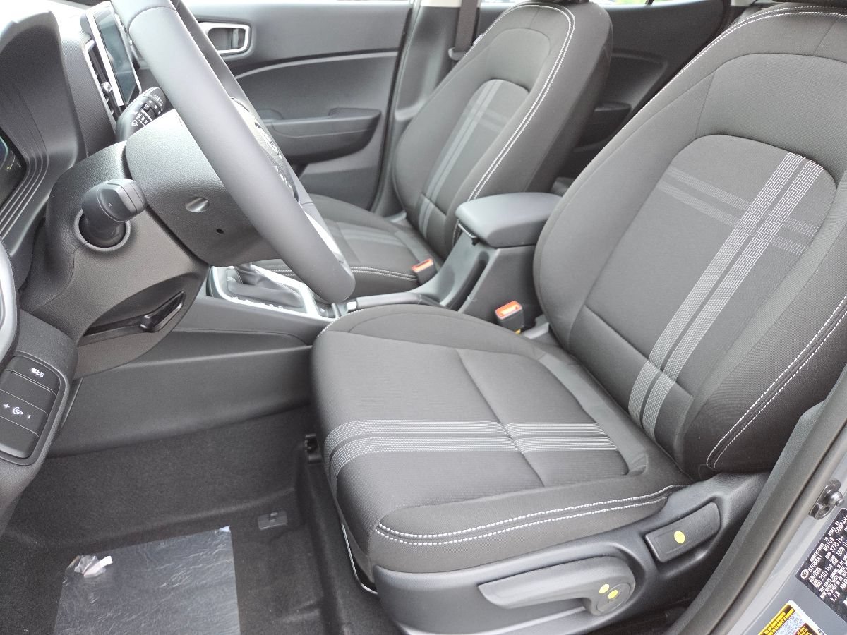 New 2026 Hyundai Venue SEL FWD image 27