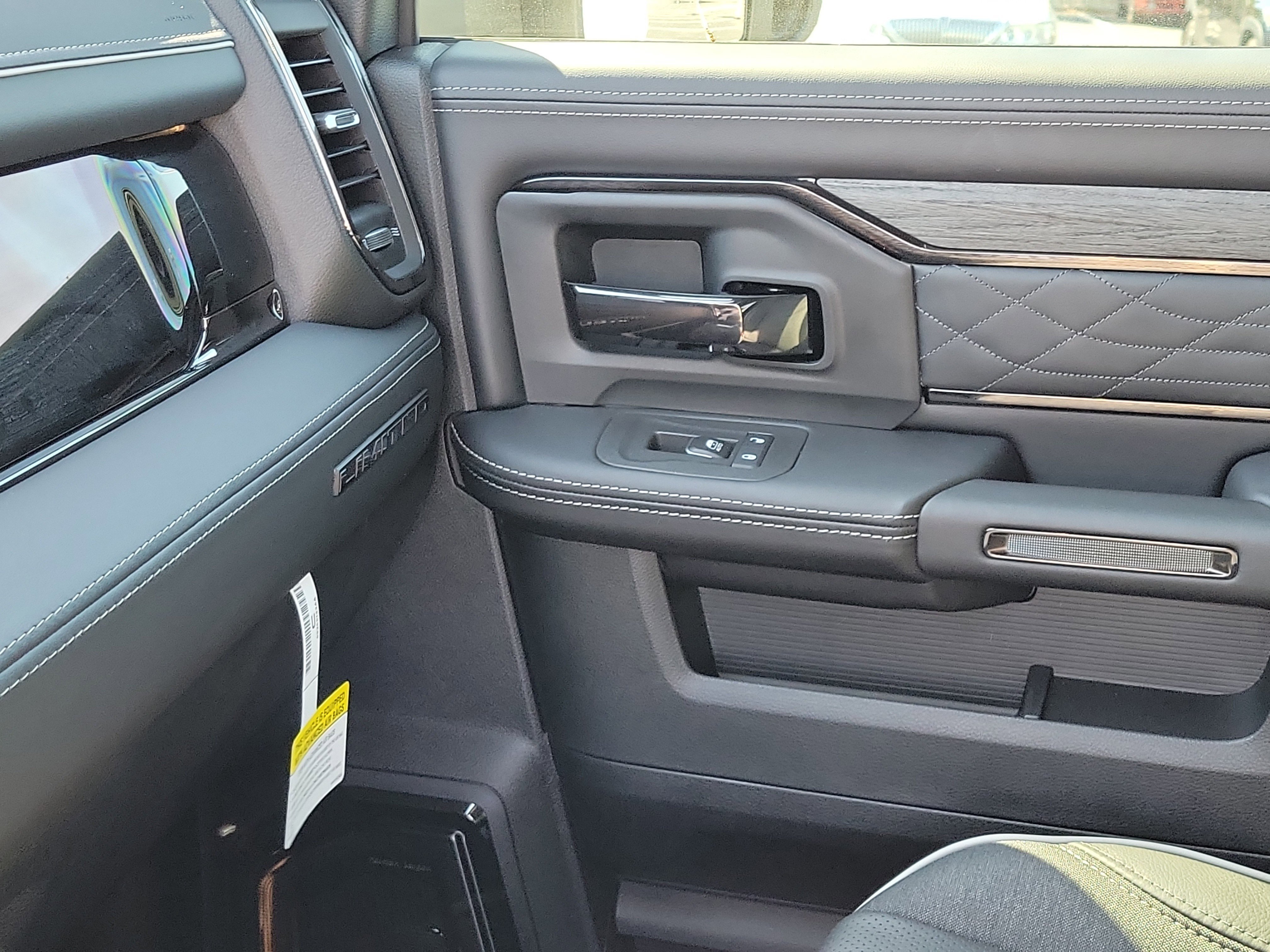 New 2026 RAM 2500 Limited AWD/4WD image 20